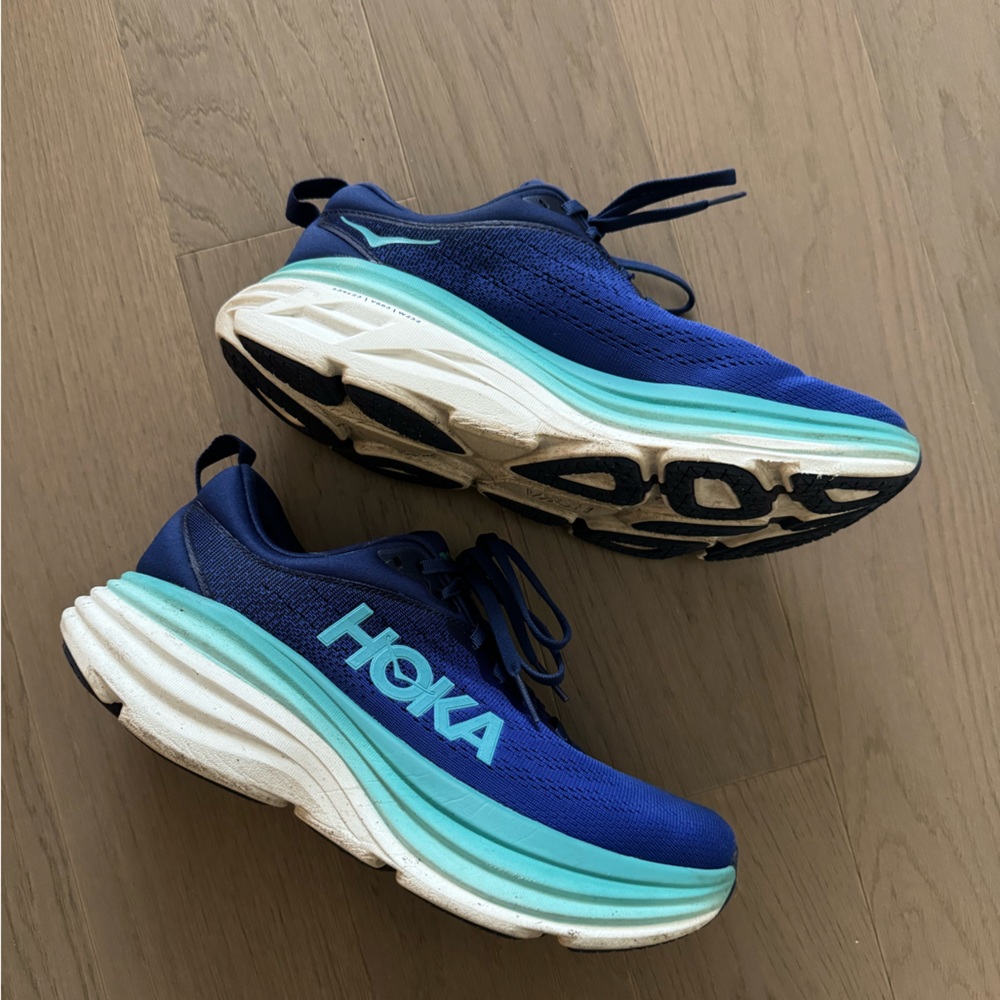 HOKA BONDI 8